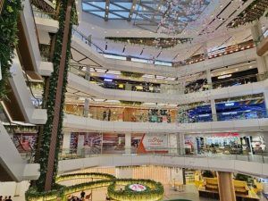 Vincom Mega Mall Grand Park có quy mô lên đến 50.000 m2 với nhiều thương hiệu lớn. Ảnh: Vinhomes