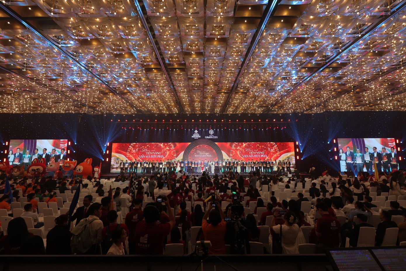 Hơn 2.000 chiến binh kinh doanh chính thức bước vào chặng đua tăng tốc 2026.